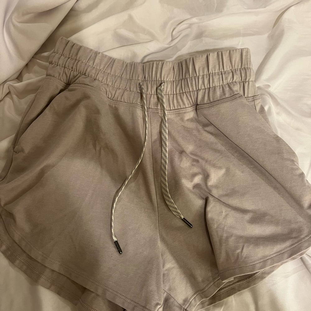 Vuori Tan Athletic Shorts (barely worn)